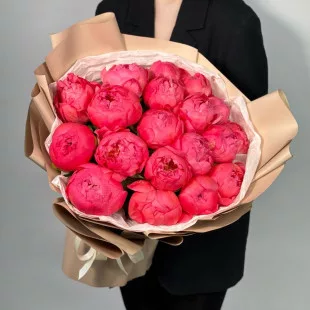 Букет из 19 пионов "Coral Charm"